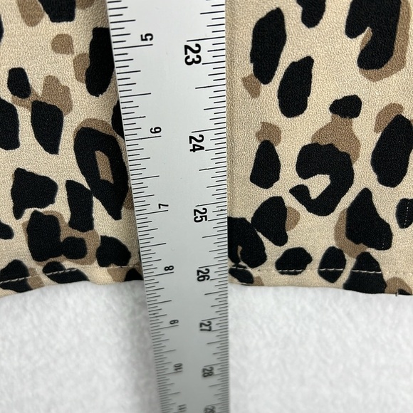 Halogen Women’s Blouse Size Large 100% Polyester Leopard Print Black/Taupe/Tan - Picture 9 of 9